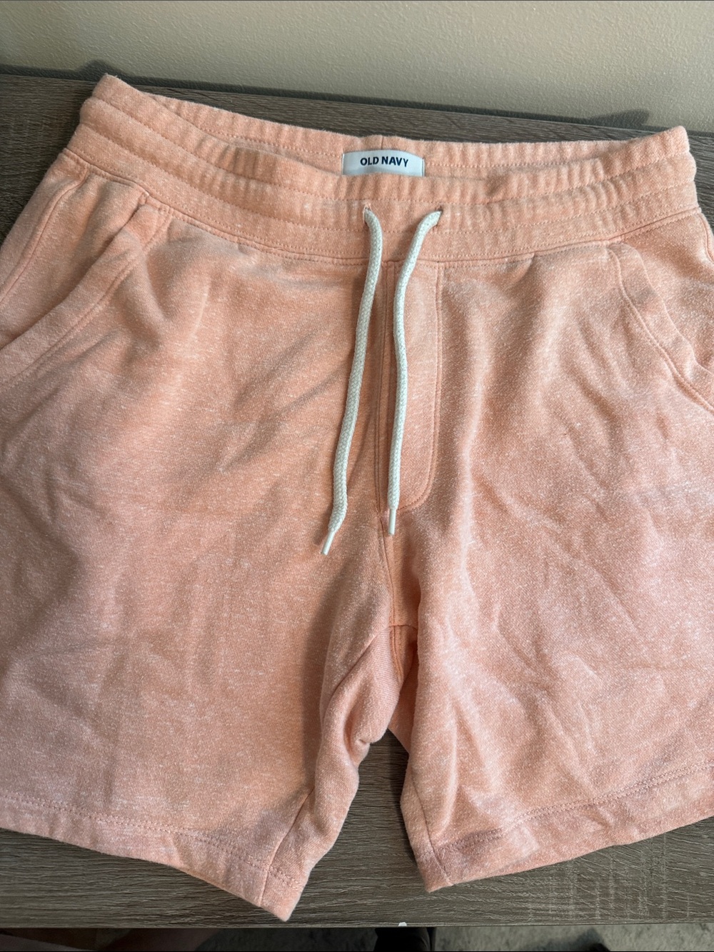 Old Navy Men's Peach Lounge Athletic Shorts with White Drawstring